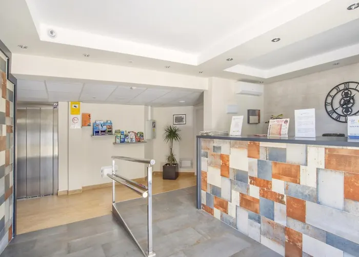 Apartamento Club Playa Flores 508 *